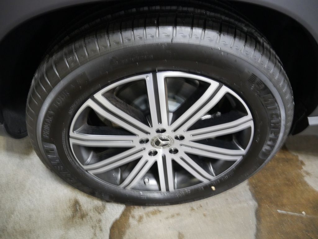 Thumbnail: 2026 Mercedes-Benz GLE - 14