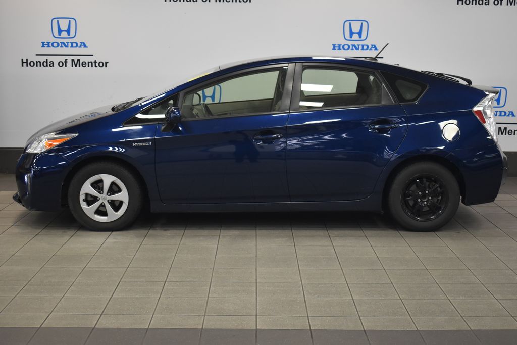 2015 Toyota Prius Three 4
