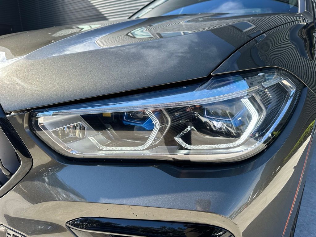 Thumbnail: 2023 BMW X6 - 12