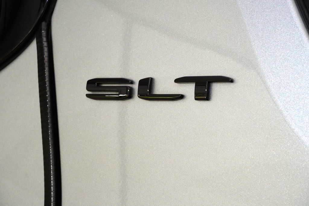 Used Car 2023 Gmc Acadia  Slt For Sale Under $30,000 In Weatherford, Texas