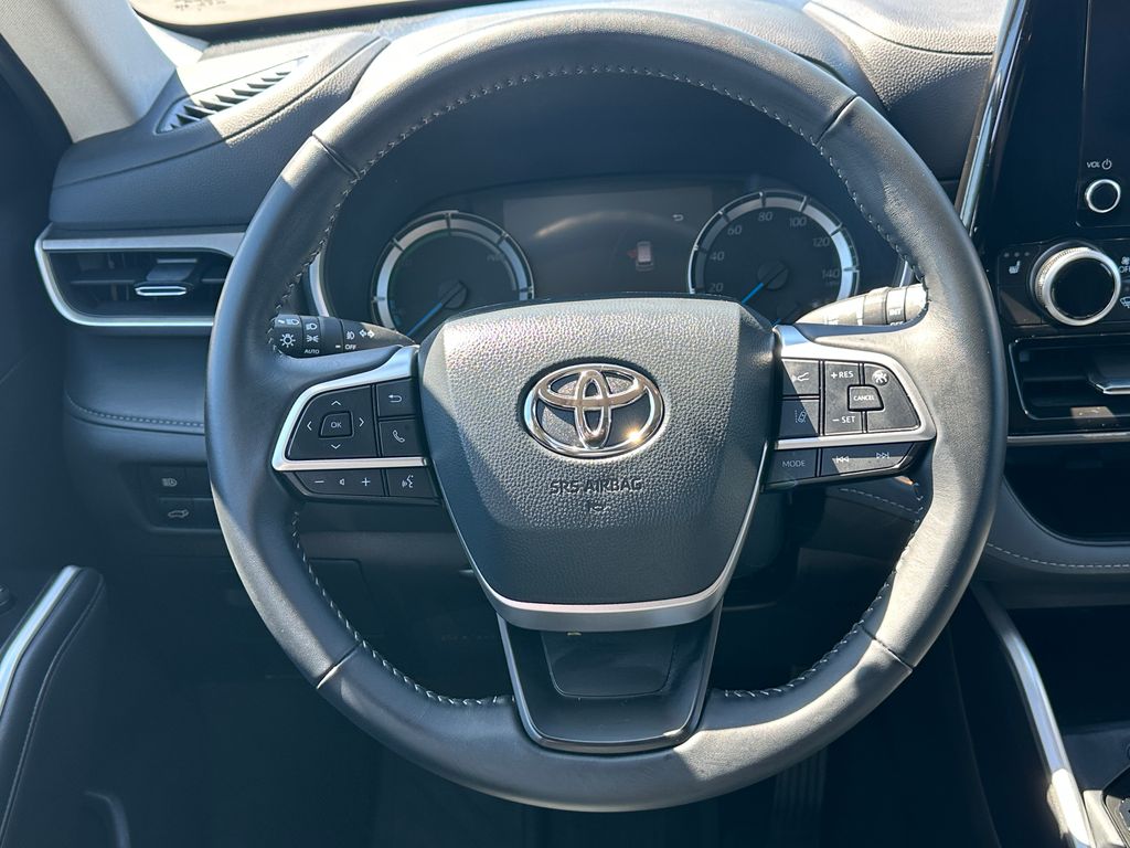 2026 Toyota Highlander Hybrid XLE