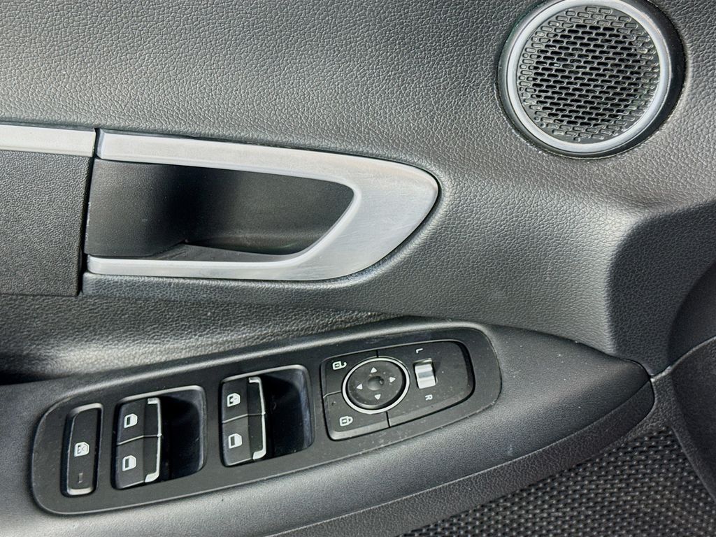 Used Car 2022 Hyundai Sonata  Se For Sale Under $15,000 In Austin, Texas