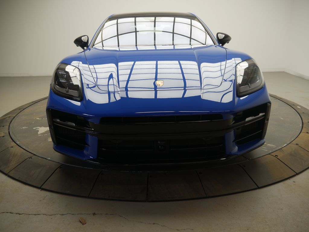 Thumbnail: 2026 Porsche Panamera - 10