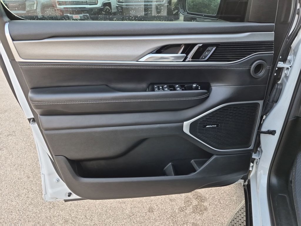 Used Car 2023 Jeep Wagoneer  Base For Sale Under $50,000 In Austin, Texas