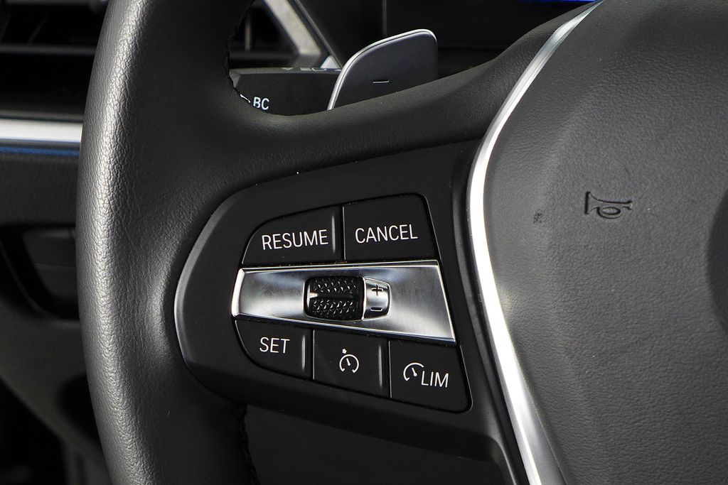 Thumbnail: 2023 BMW 3 Series - 30