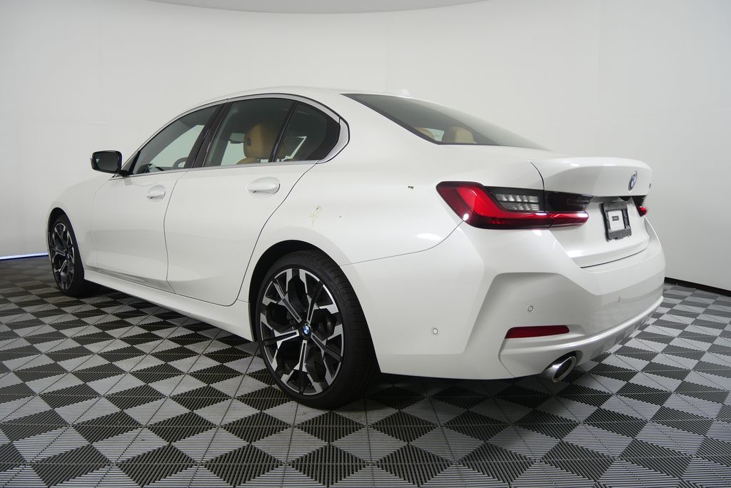 Thumbnail: 2025 BMW 3 Series - 5