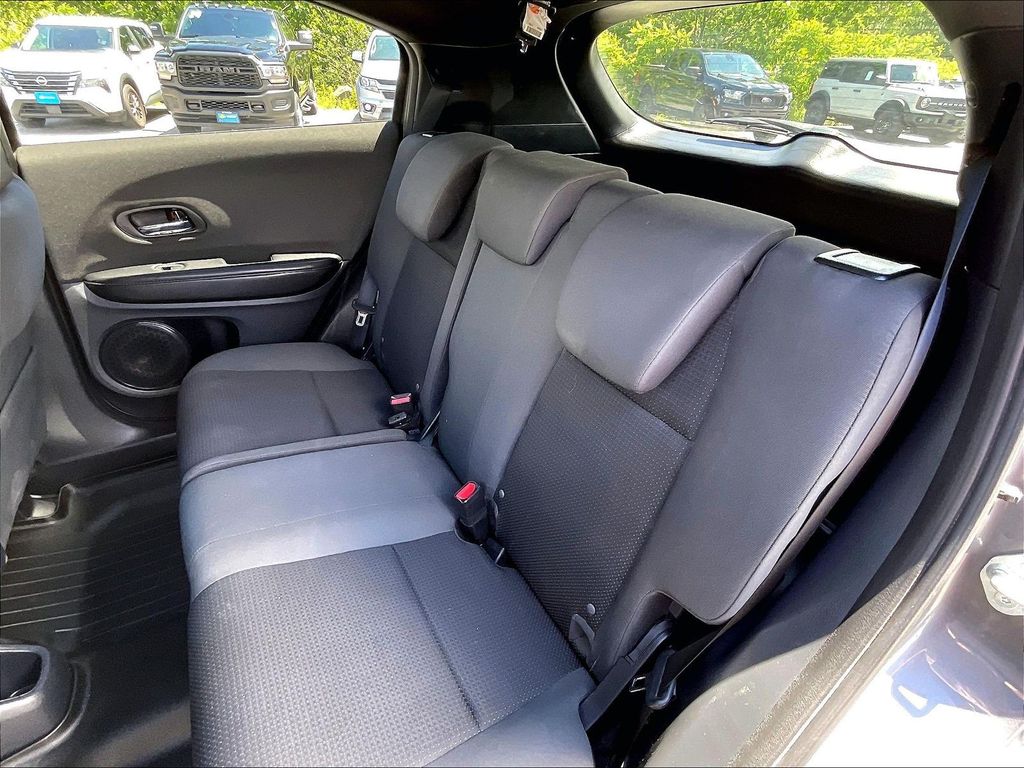 2021 Honda HR-V — photo 14