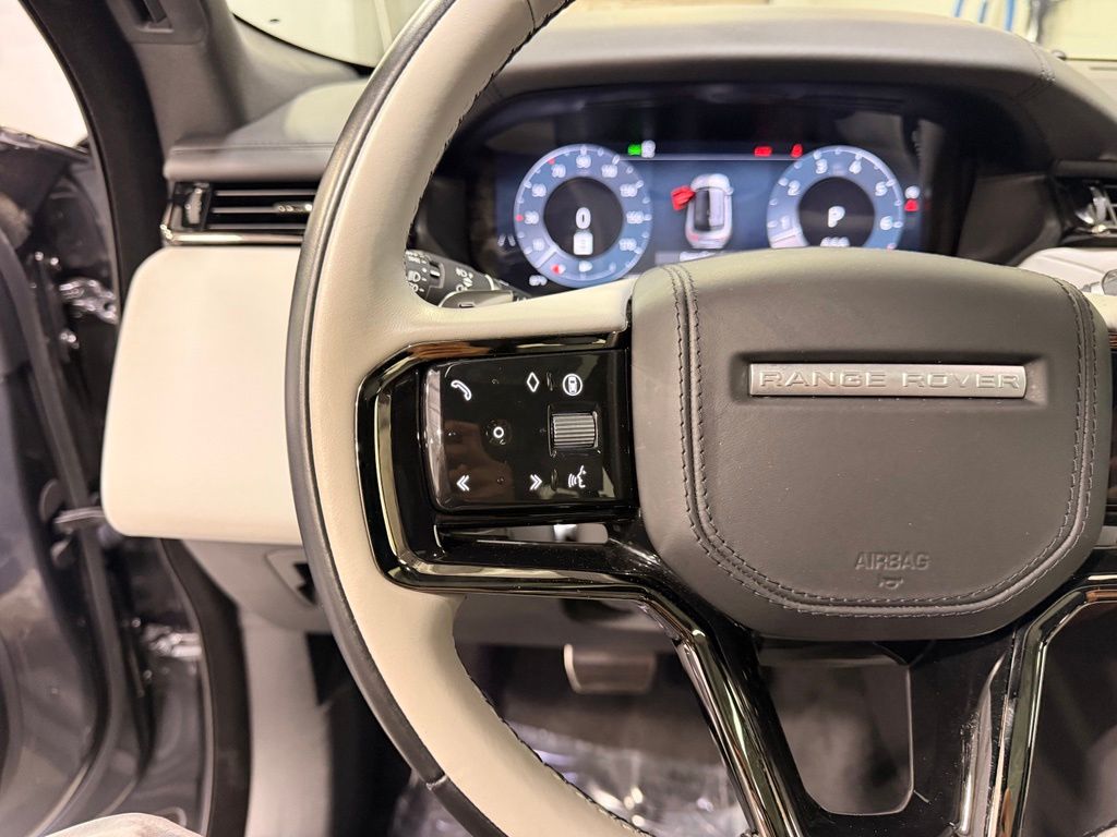 Thumbnail: 2026 Land Rover Range Rover Velar - 13