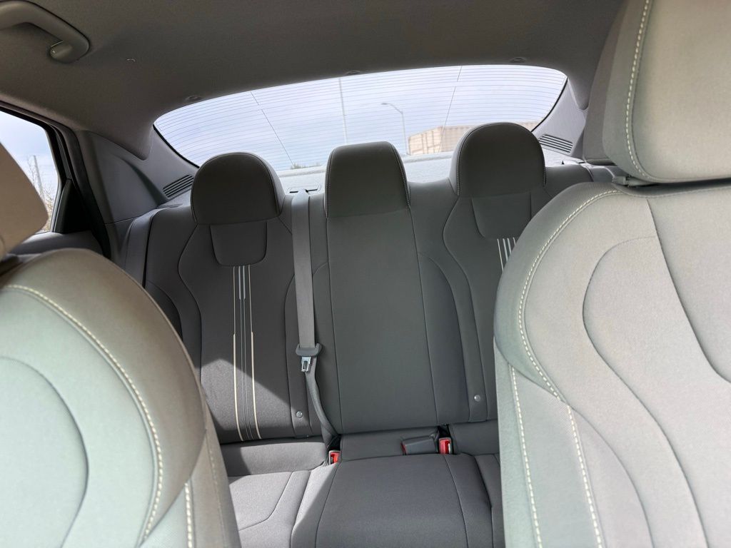 Thumbnail: 2023 Hyundai Elantra - 21