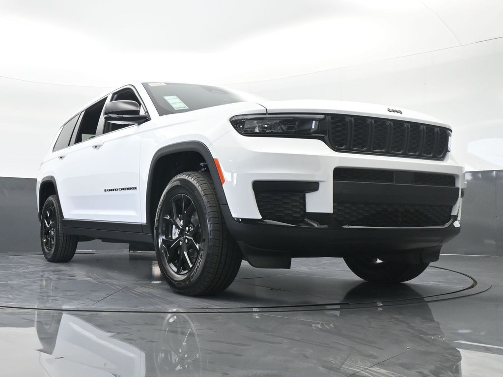 Used 2025 Bright White Clearcoat Jeep Altitude image 55