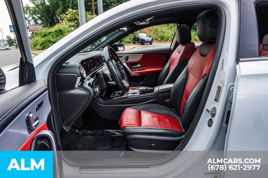 Used 2019 White Mercedes-Benz A 220 image 19
