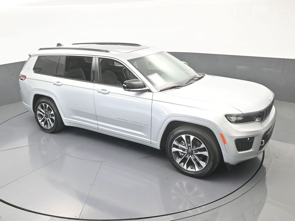 Used 2024 Silver Zynith Jeep Overland image 65