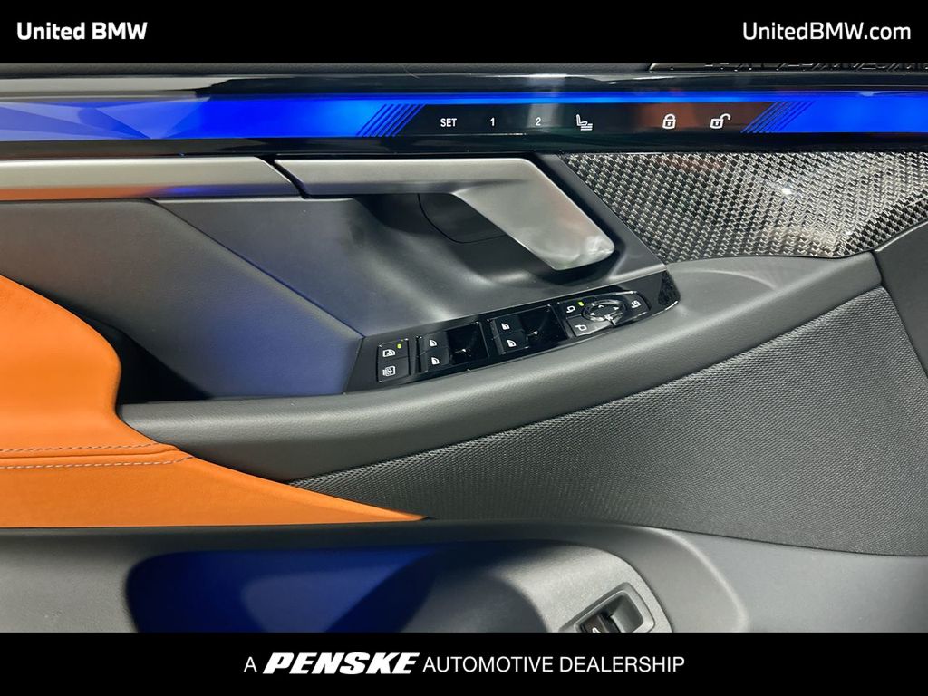 Thumbnail: 2026 BMW M5 - 11