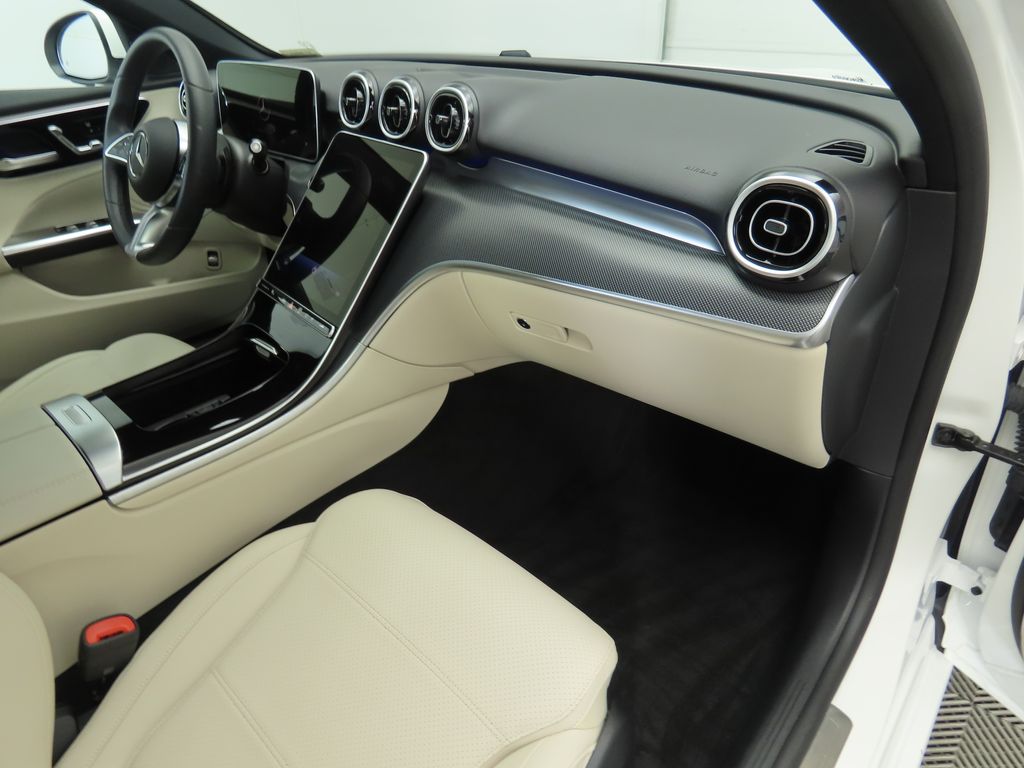 Thumbnail: 2025 Mercedes-Benz C-Class - 15