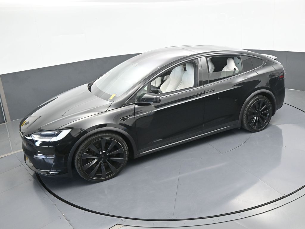 Used 2022 Black Tesla Plaid image 43