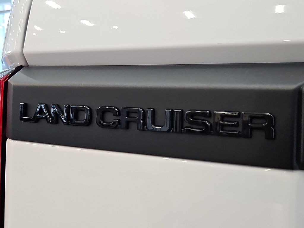 Thumbnail: 2027 Toyota Land Cruiser - 14
