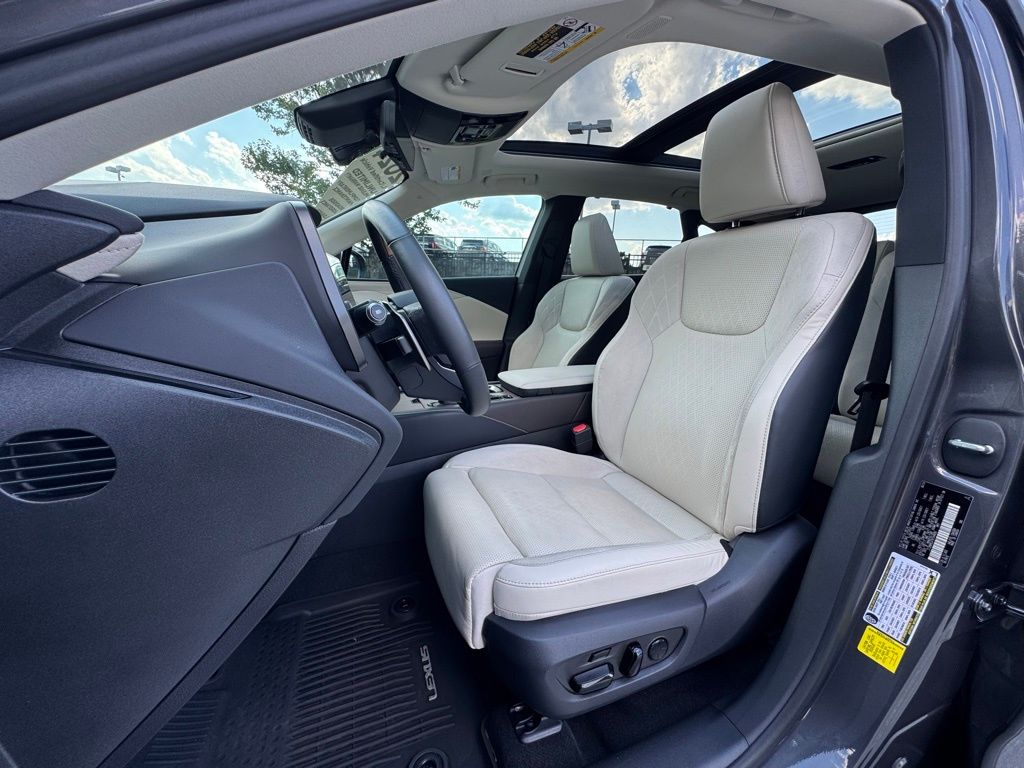 2024 Lexus RX 350 Luxury photo 18