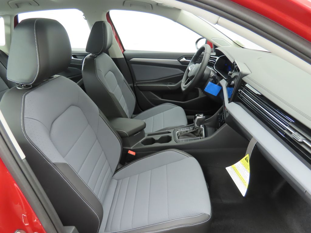 2025 Volkswagen Jetta SE 21