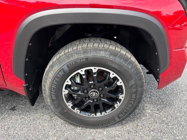 2026 Toyota Tundra SR5 - Photo 9