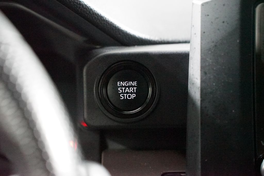 Thumbnail: 2024 Toyota Tacoma - 18