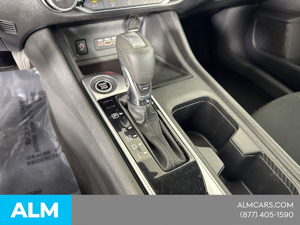 Used 2024 Gray Nissan SV image 34