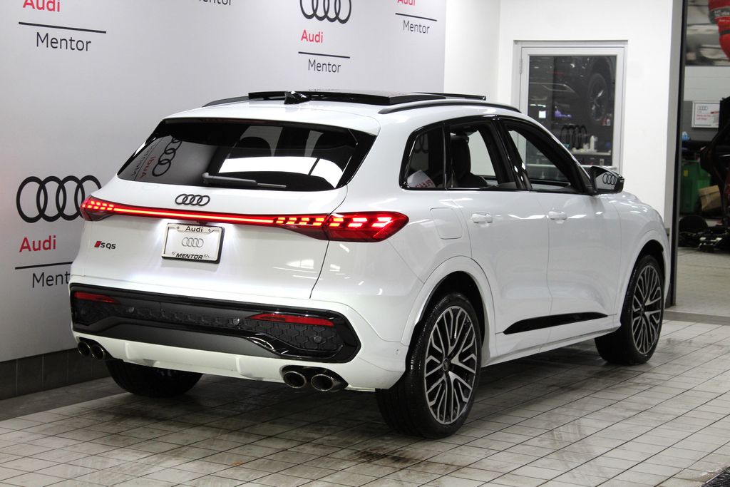 Thumbnail: 2025 Audi SQ5 - 6