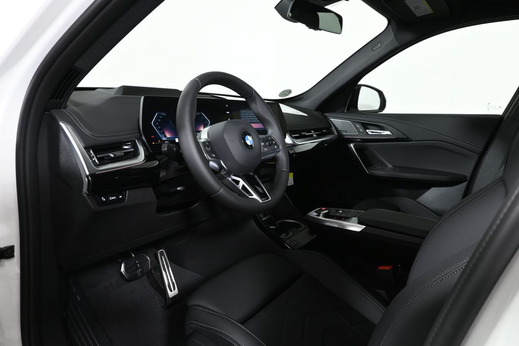 Thumbnail: 2027 BMW X1 - 15