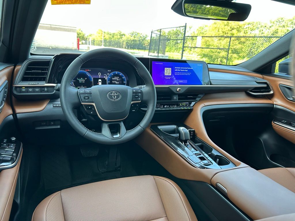 Thumbnail: 2025 Toyota Crown Signia - 12