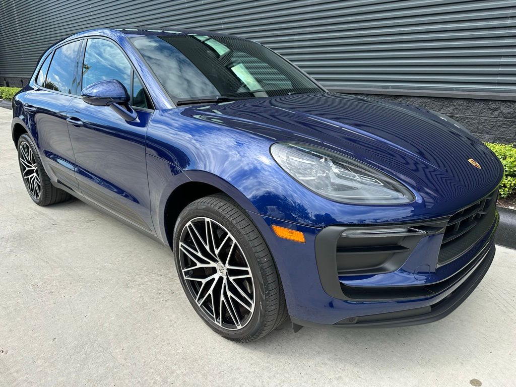 Thumbnail: 2023 Porsche Macan - 11