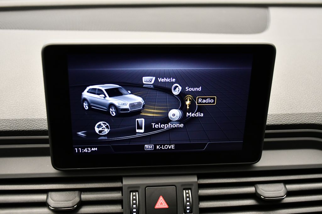 Thumbnail: 2020 Audi Q5 - 26