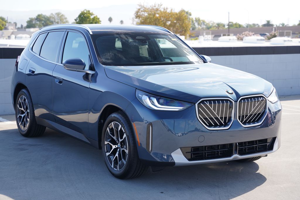 Thumbnail: 2026 BMW X3 - 3