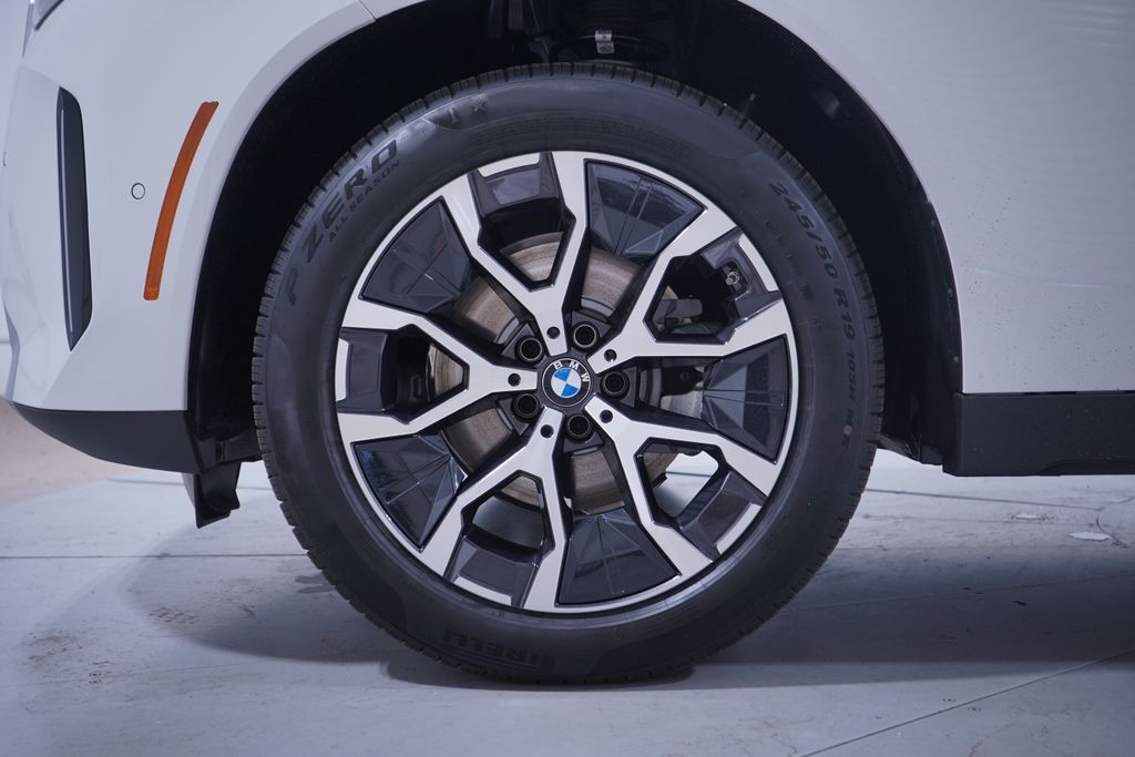 Thumbnail: 2026 BMW X3 - 2