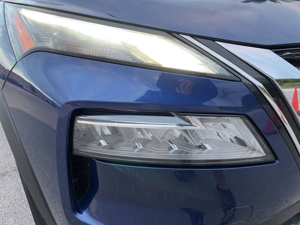 2023 Nissan Rogue SV 14