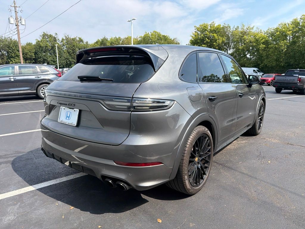 Thumbnail: 2023 Porsche Cayenne - 5