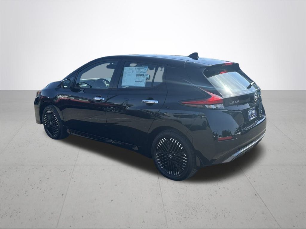 2025 Nissan Leaf SV Plus