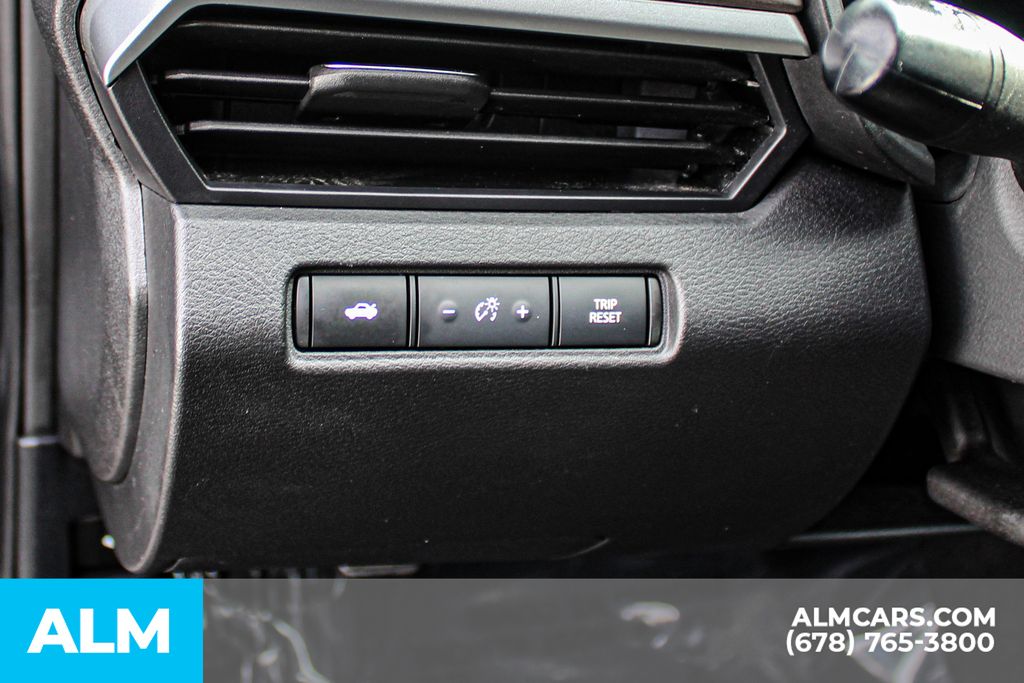 Used 2025 Black Nissan 2.5 SV image 29