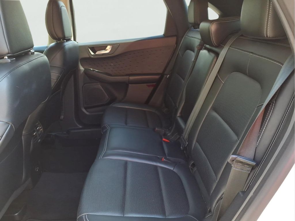 Used 2020 White Ford SEL image 21