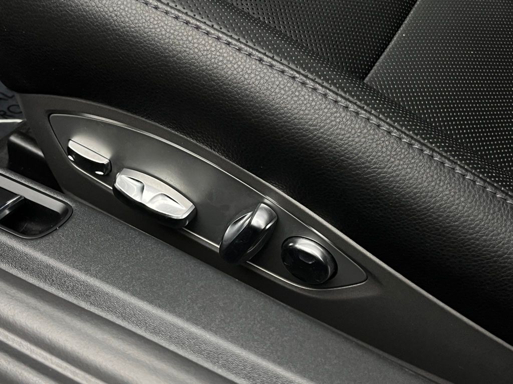 Thumbnail: 2022 Porsche 718 Cayman - 26