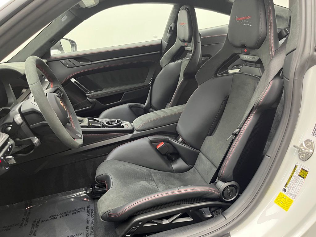Thumbnail: 2025 Porsche 911 - 5