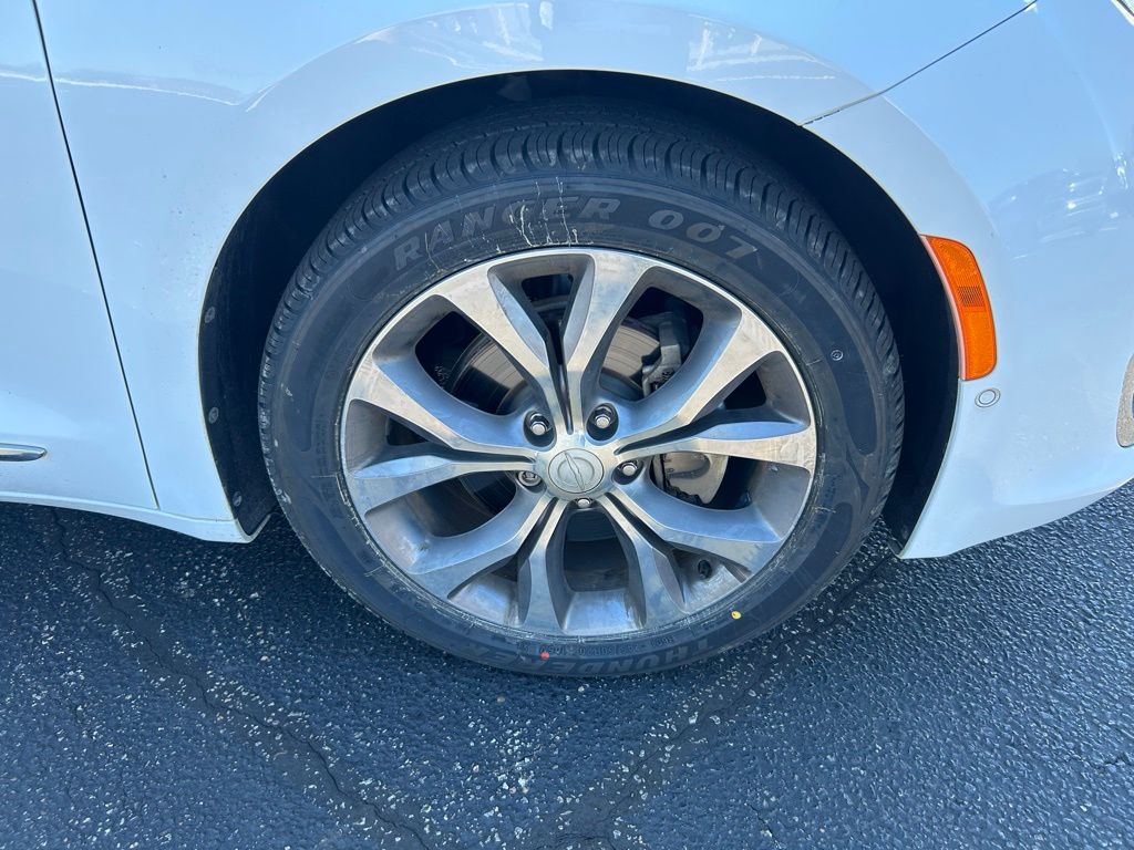 View vehicle photo 2