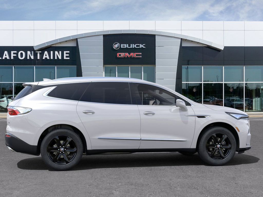 2024 Buick Enclave Essence 5