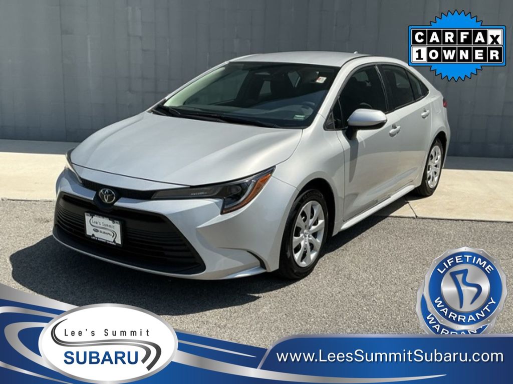 2025 Toyota Corolla LE FWD