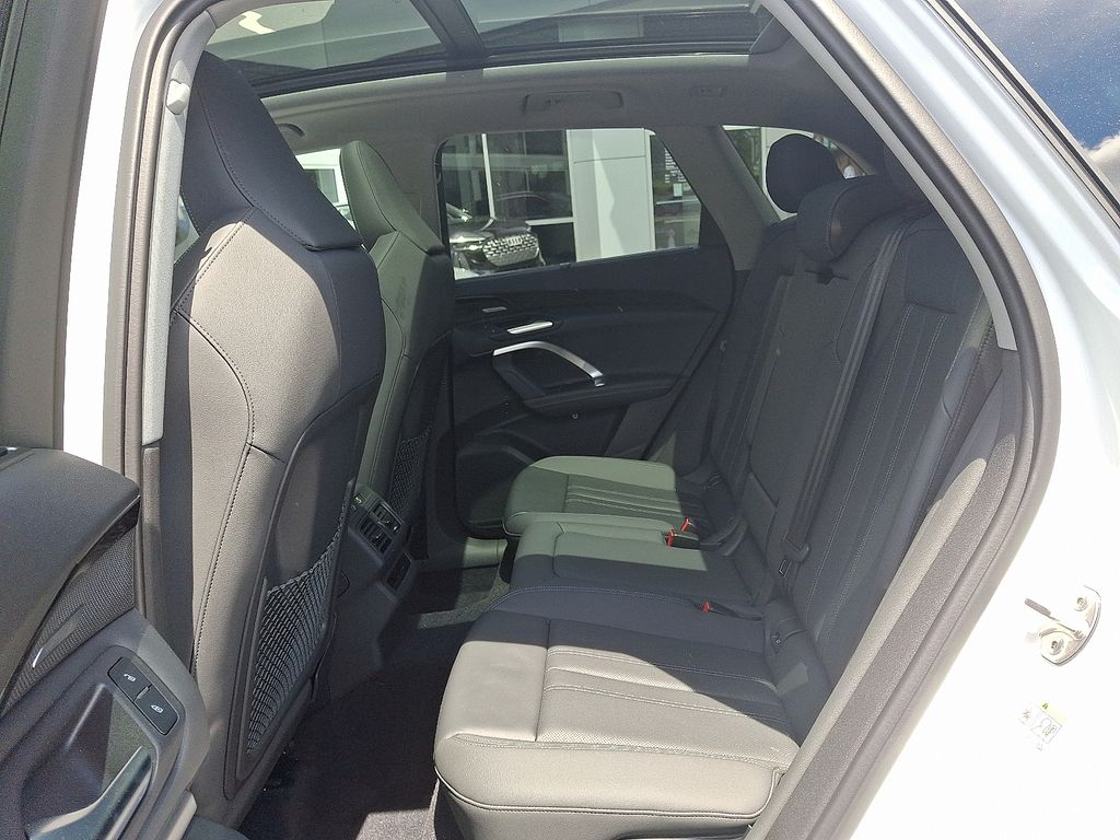 2025 Audi Q5 Premium 7