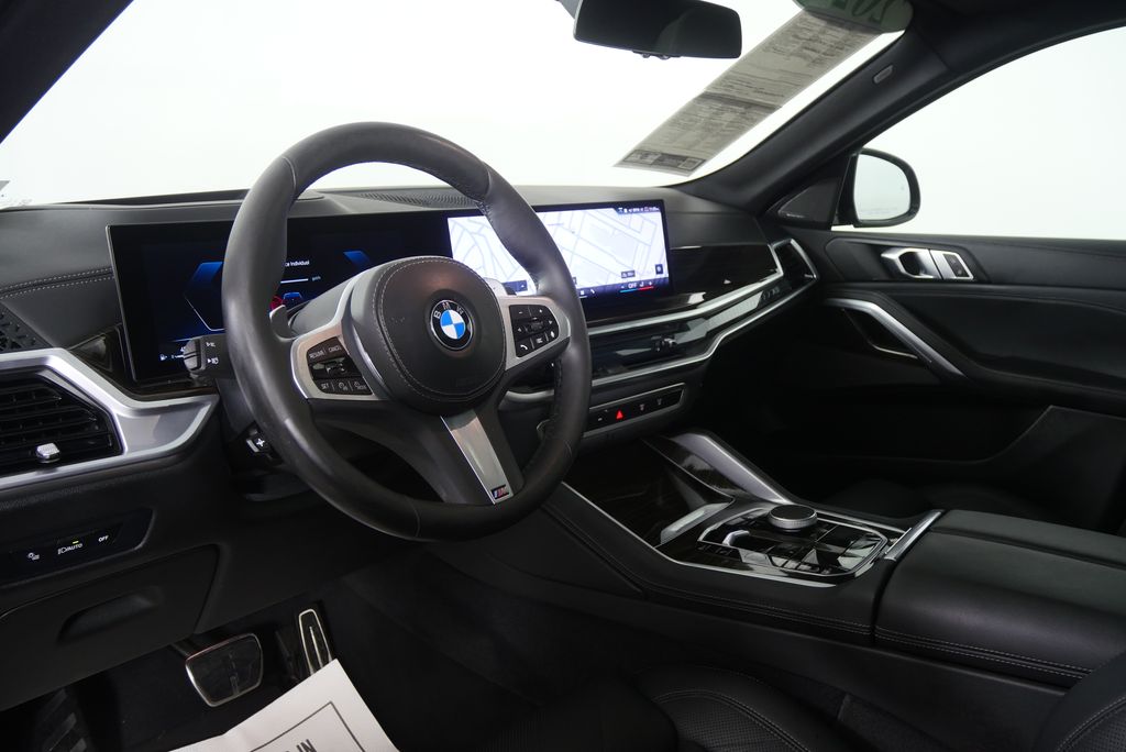 Thumbnail: 2025 BMW X6 - 12