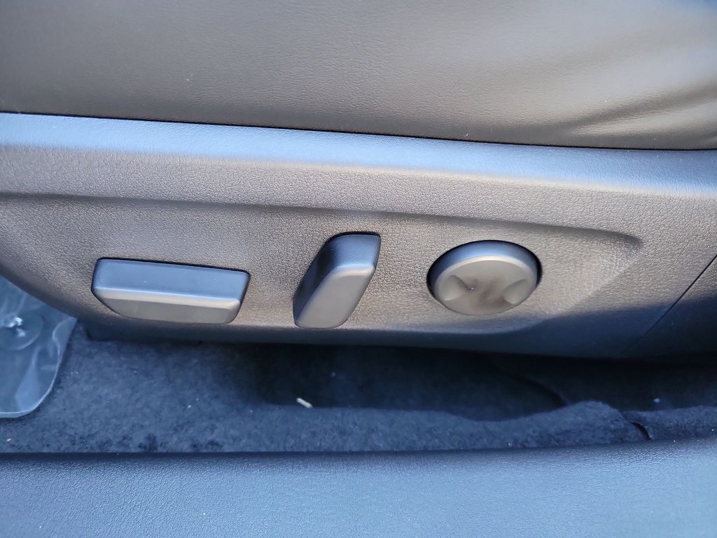 2026 Mazda Mazda3 Premium - Photo 24