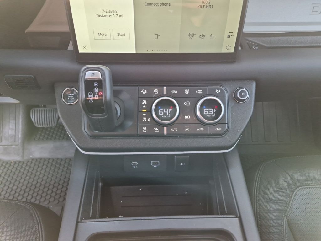 Used Car 2024 Land Rover Defender 130  X-dynamic Se For Sale Under $60,000 In Austin, Texas