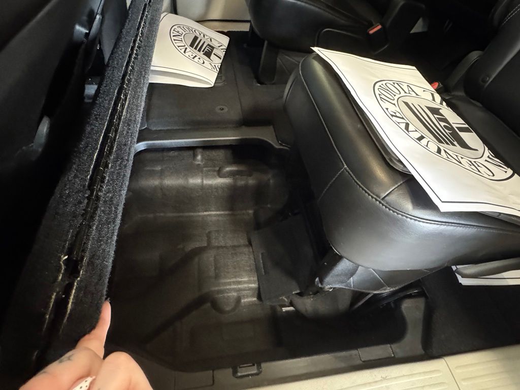 Used 2023 Chrysler Pacifica Van