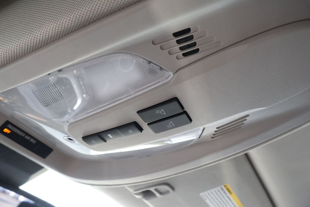 Thumbnail: 2013 Chevrolet Equinox - 27