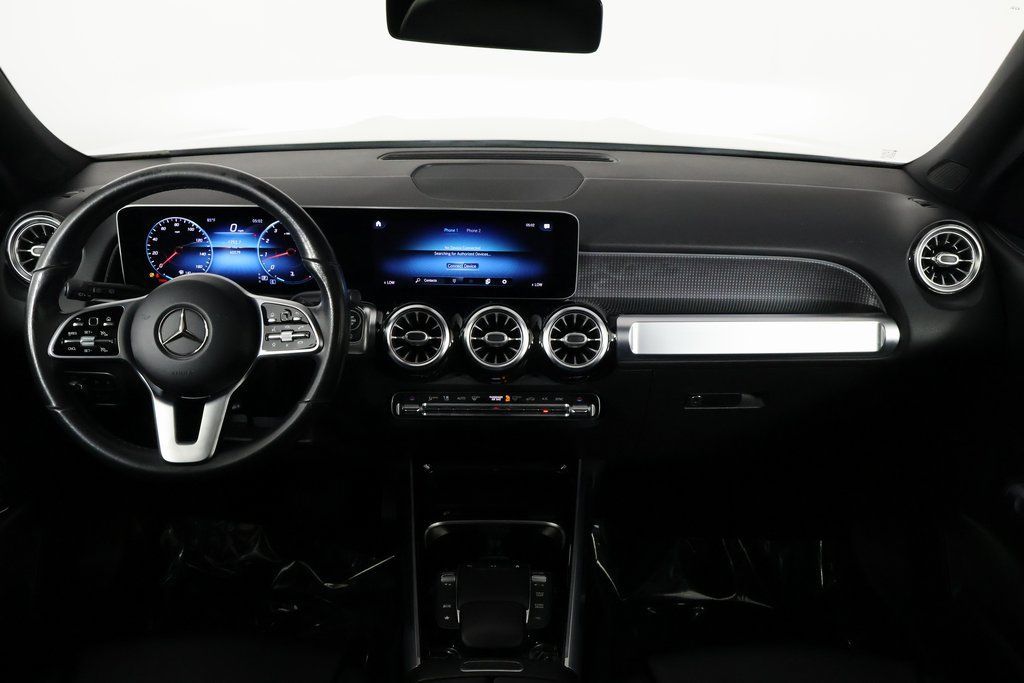 Thumbnail: 2021 Mercedes-Benz GLB - 8