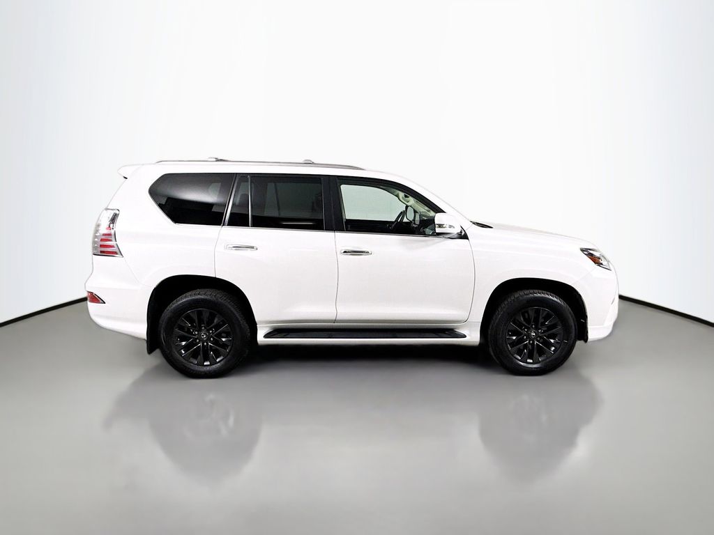 Thumbnail: 2023 Lexus GX - 4
